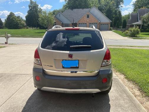 Beige 2009 Saturn Vue XE