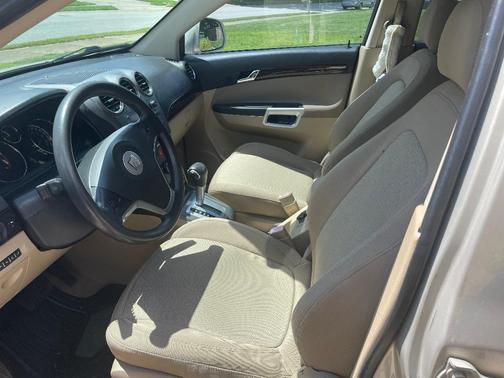 Beige 2009 Saturn Vue XE