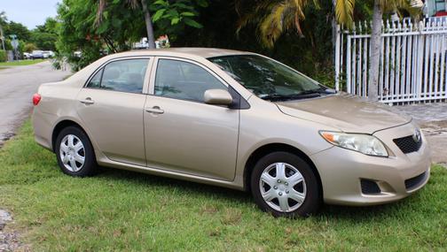 2010 Toyota Corolla LE