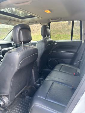 White 2016 Jeep Compass Latitude