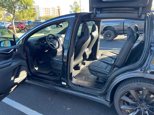 2018 Tesla Model X 75D