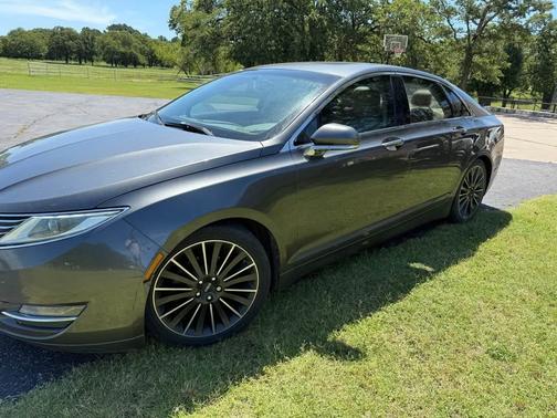 2016 Lincoln MKZ Hybrid Base