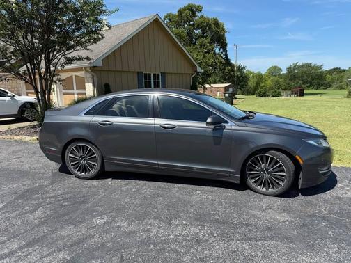2016 Lincoln MKZ Hybrid Base
