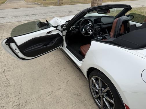 2022 Mazda MX-5 Miata Grand Touring