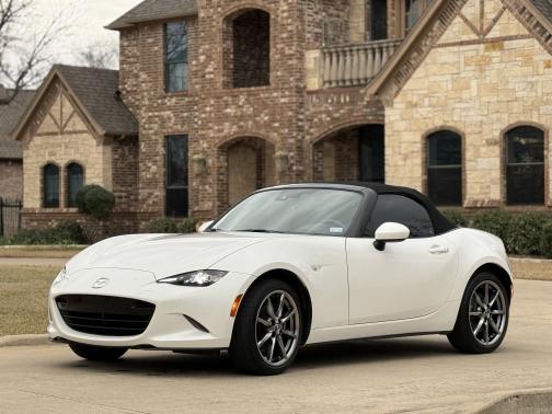 2022 Mazda MX-5 Miata Grand Touring