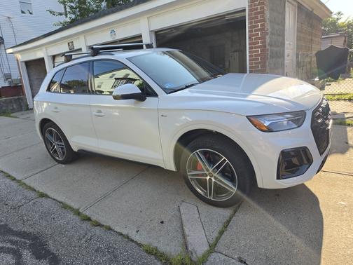 White 2024 Audi Q5 55 S line Premium Plus