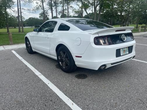 2014 Ford Mustang V6