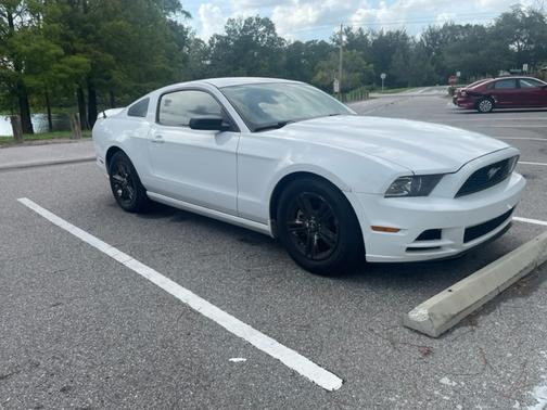 2014 Ford Mustang V6