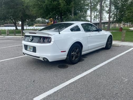 2014 Ford Mustang V6