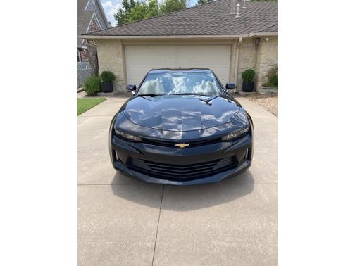 Photo 1 of 8 of 2016 Chevrolet Camaro 1LT