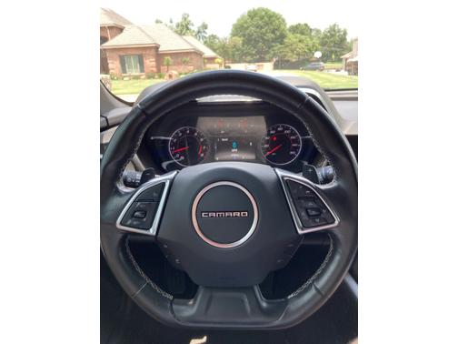 Photo 5 of 8 of 2016 Chevrolet Camaro 1LT