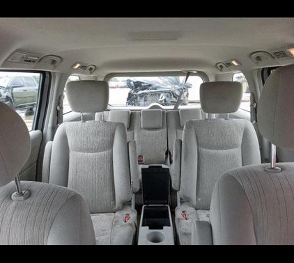 2013 Nissan Quest S