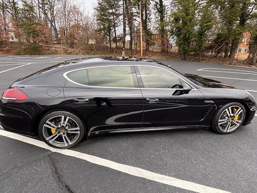 2015 Porsche Panamera Turbo S Executive