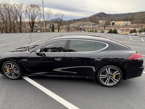 2015 Porsche Panamera Turbo S Executive