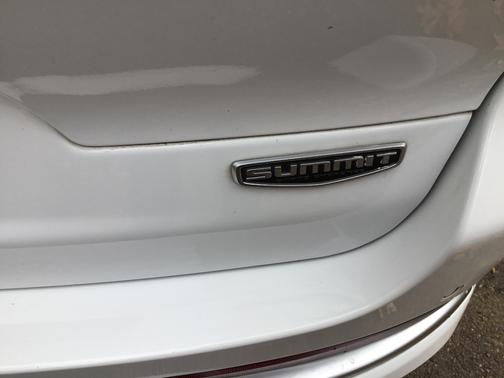 2022 Jeep Grand Cherokee L Summit