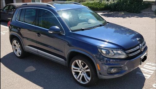 Blue 2012 Volkswagen Tiguan SEL