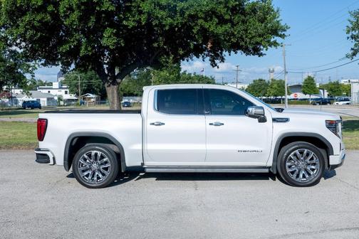 White 2023 GMC Sierra 1500 Denali
