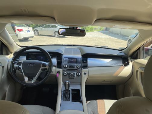 2014 Ford Taurus SEL