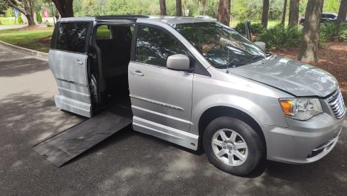 2011 Chrysler Town & Country Touring