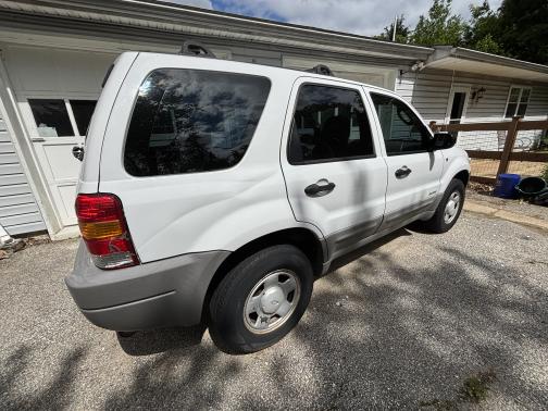 2002 Ford Escape XLS
