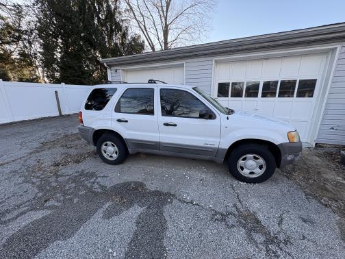 2002 Ford Escape XLS