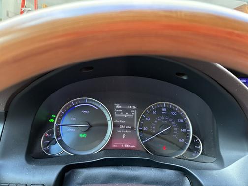 2017 Lexus ES 300h Base