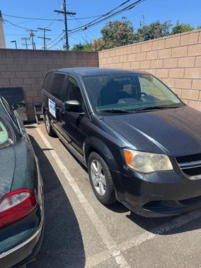 Gray 2014 Dodge Grand Caravan AVP/SE