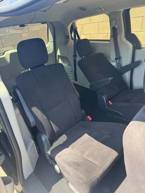 Gray 2014 Dodge Grand Caravan AVP/SE