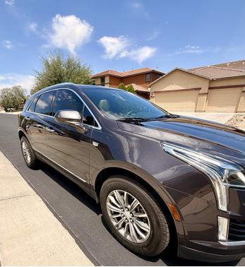 Gray 2017 Cadillac XT5 Luxury