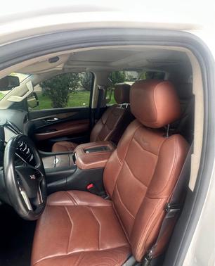 2016 Cadillac Escalade ESV Luxury