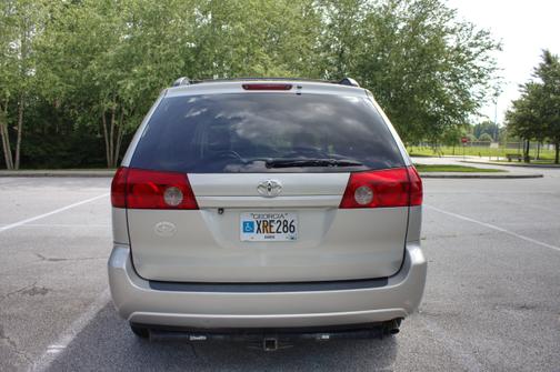 2009 Toyota Sienna LE