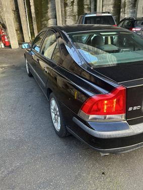 2004 Volvo S60 2.5T