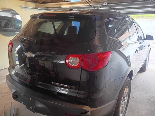 Black 2011 Chevrolet Traverse LT