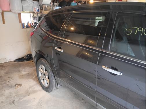 Black 2011 Chevrolet Traverse LT