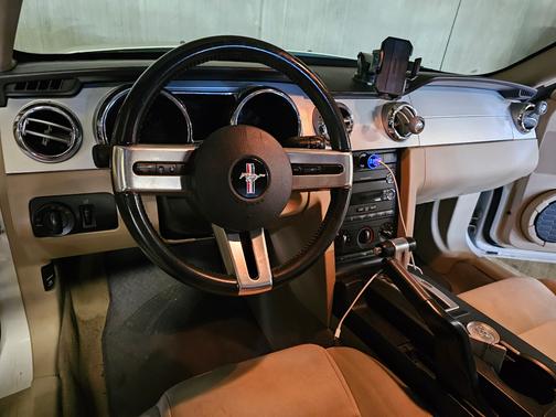 2008 Ford Mustang Base