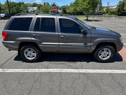 Gray 2004 Jeep Grand Cherokee Laredo