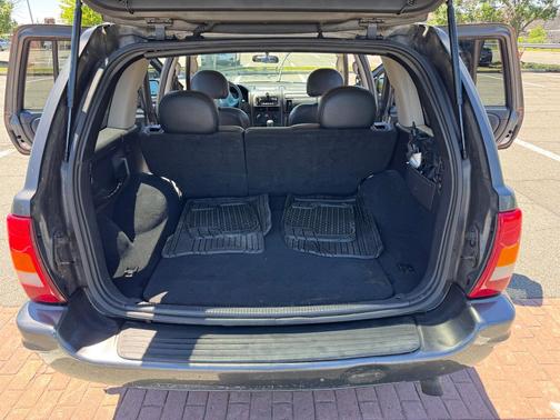 Gray 2004 Jeep Grand Cherokee Laredo