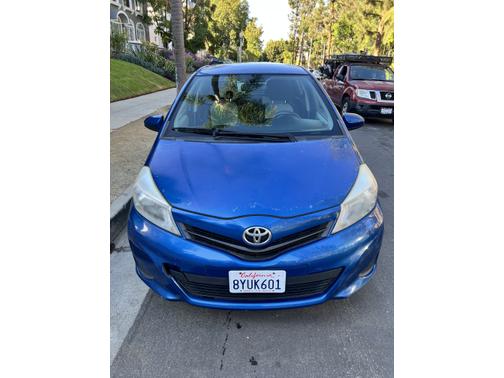 2012 Toyota Yaris LE