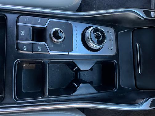 2023 Kia Sorento Hybrid EX