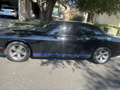 2015 Dodge Challenger SXT