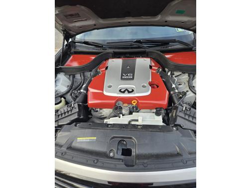 2010 INFINITI G37 x