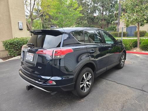 Green 2018 Toyota RAV4 XLE