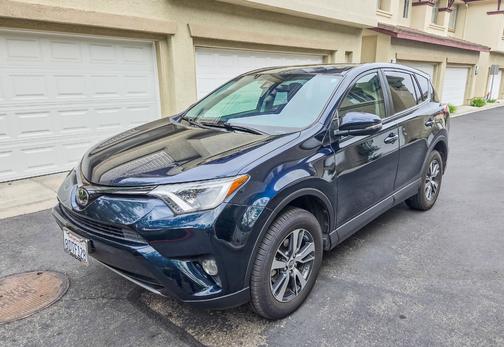 Green 2018 Toyota RAV4 XLE