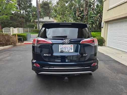 Green 2018 Toyota RAV4 XLE