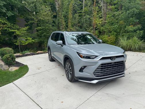 Gray 2025 Toyota Grand Highlander Hybrid MAX Platinum