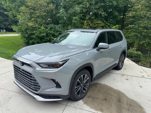 Gray 2025 Toyota Grand Highlander Hybrid MAX Platinum