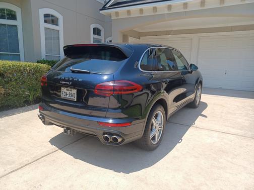 2015 Porsche Cayenne S
