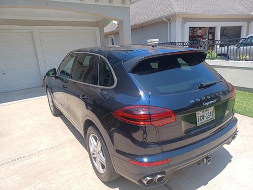 2015 Porsche Cayenne S