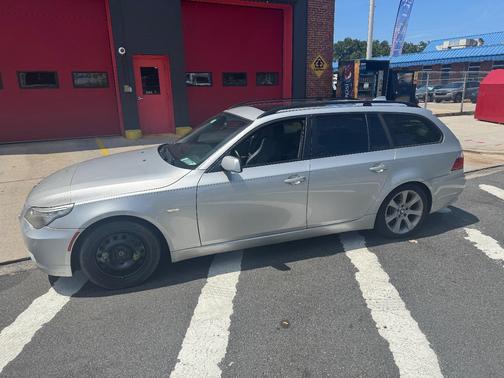Silver 2008 BMW 535 xi
