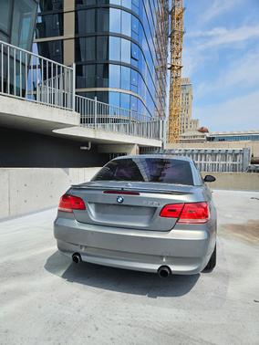 Gray 2008 BMW 335 i